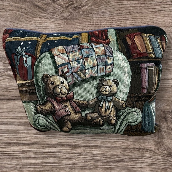 Travis Spencer Christmas Pillow Tapestry Teddy Bears..15” Length x 12” Height. - Picture 1 of 8